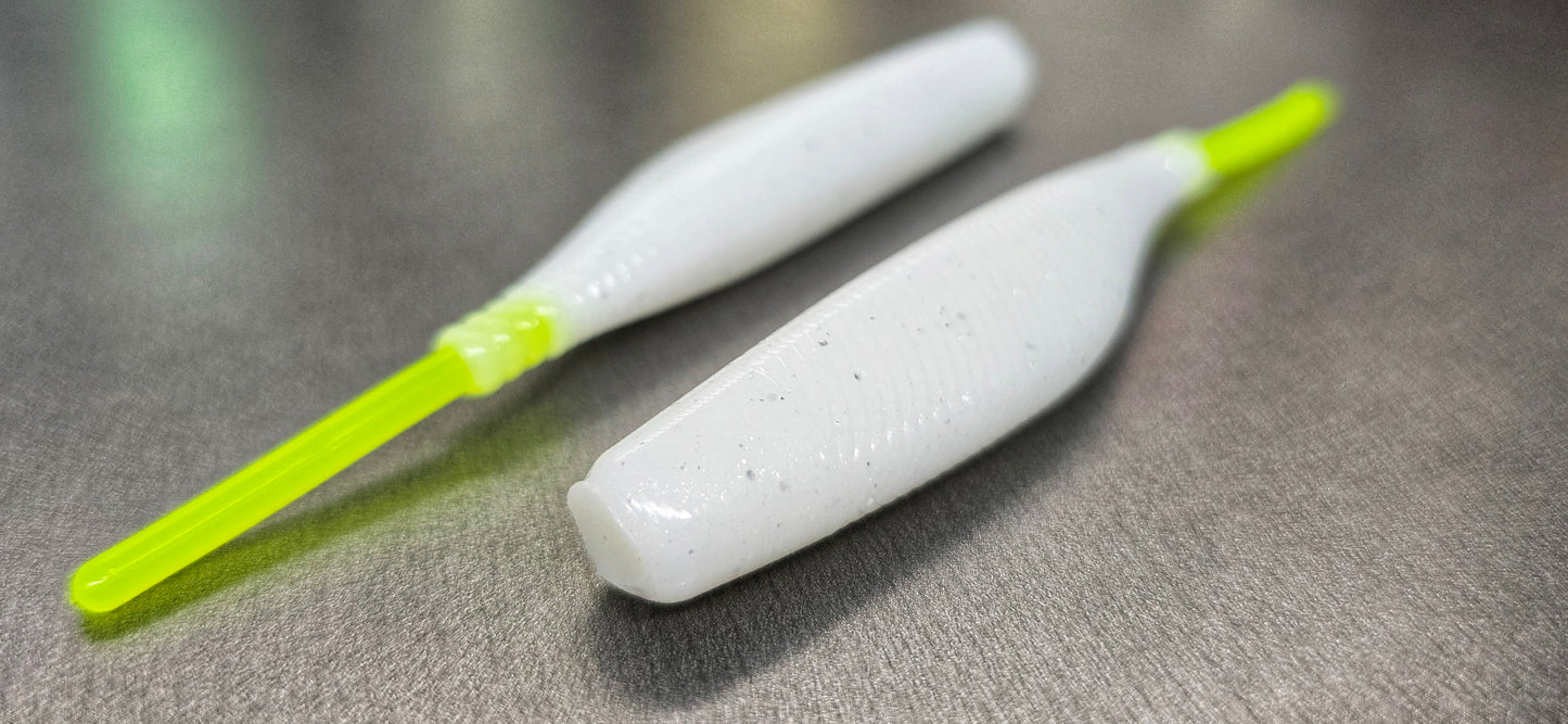 FROST WHITE / CHARTREUSE