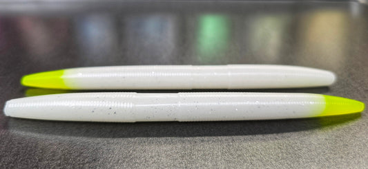 FROST WHITE / CHARTREUSE